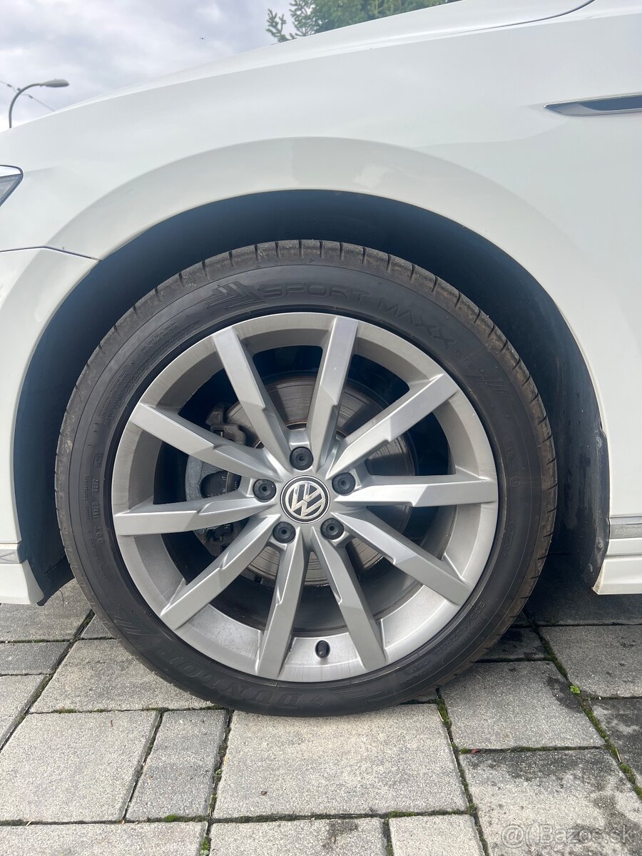 VW Passat Variant 2.0 TDi R-line 4-motion DSG 2019 140kw 4x - 19