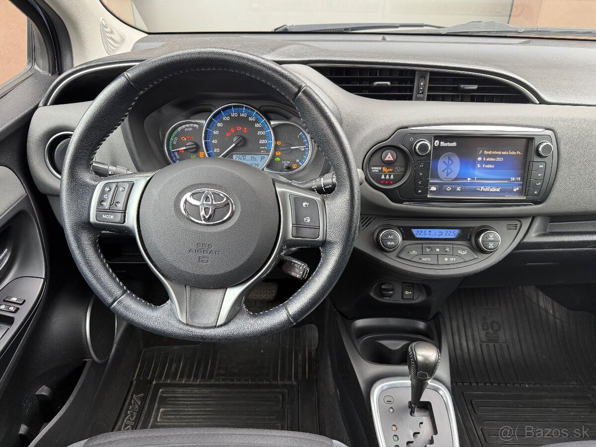 Toyota Yaris 1.5 Hybrid E-CVT - 19