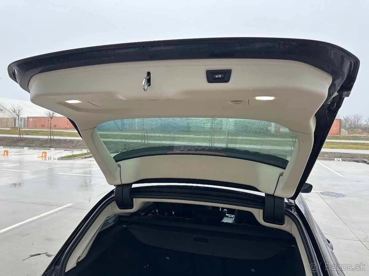 BMW Rad 3 Touring 320d xDrive A/T - 19