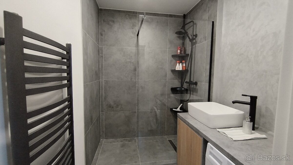 Reprezentatívny, 2. izbový, zariadený byt v TOP lokalite - 19