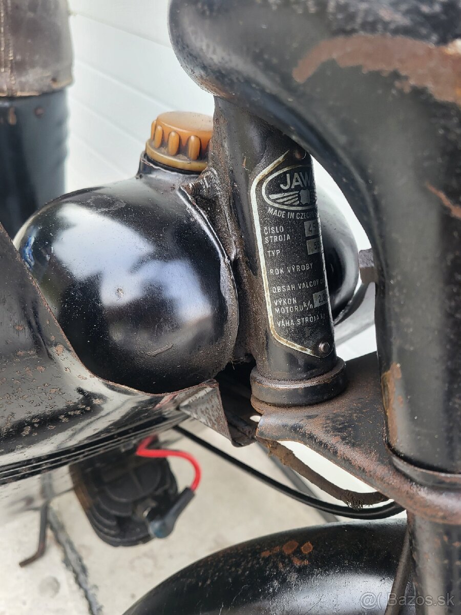 Jawa pionier typ 555 original čierna r.v 1962 - 19