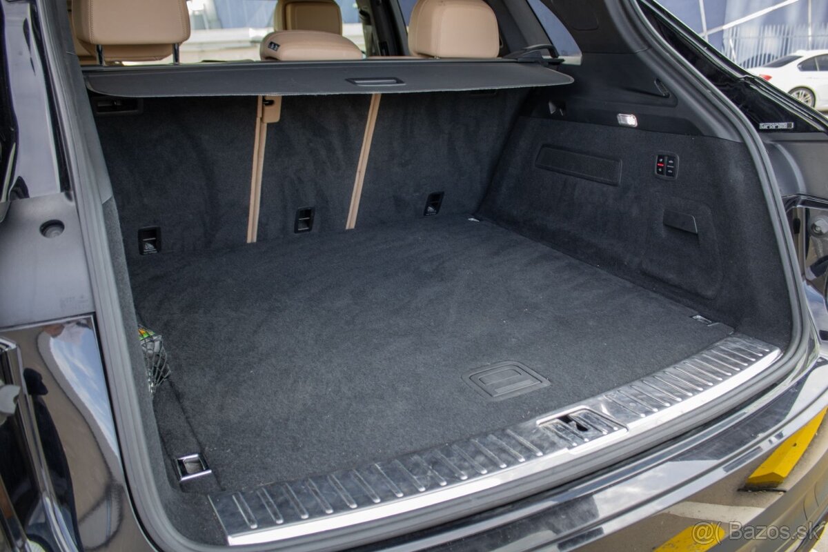 Porsche Cayenne E-Hybrid, plug-in hybrid - 19