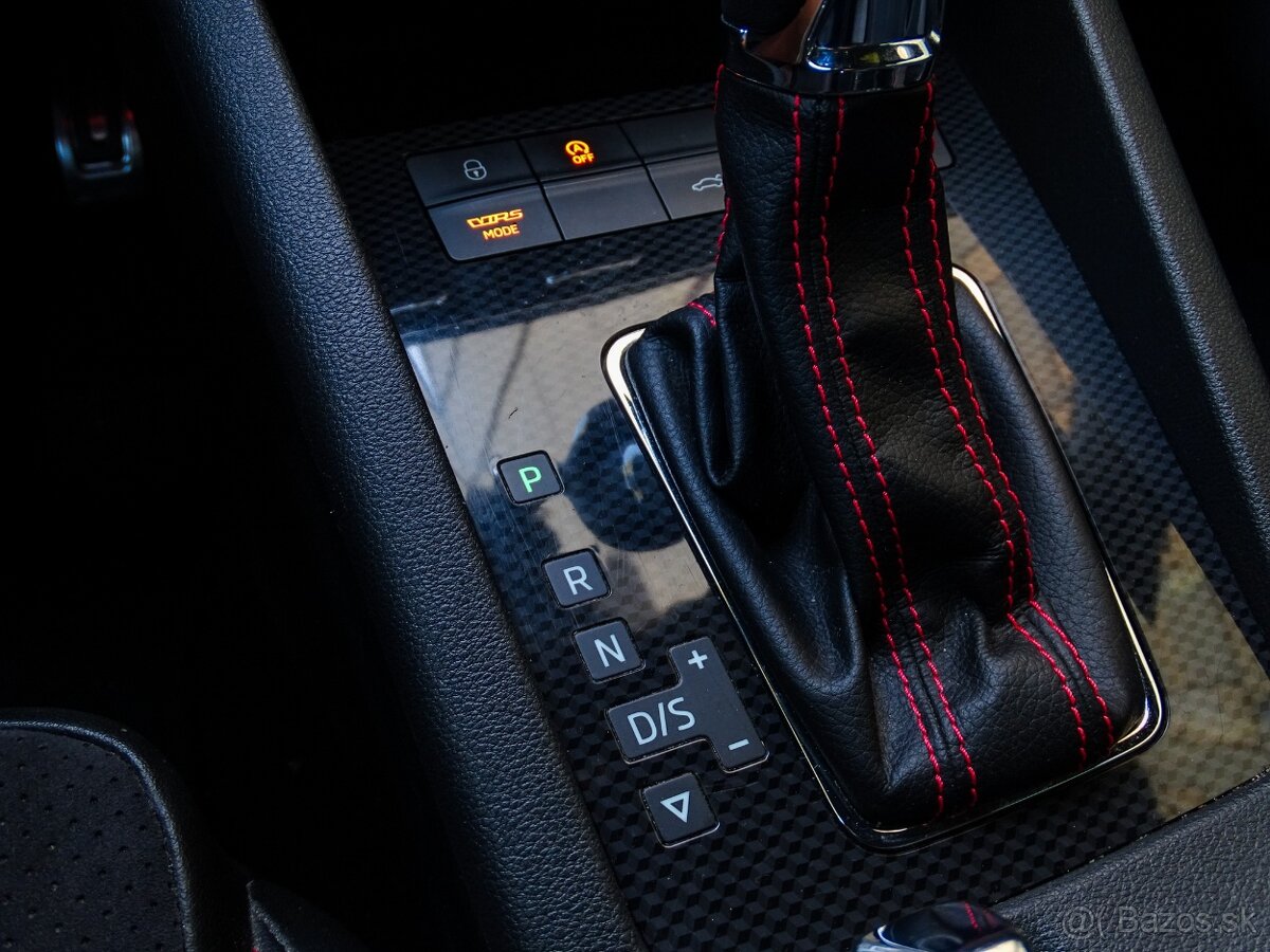 Škoda Octavia Combi 2.0TDI RS DSG, PREVERENÉ, WEBASTO, 100% - 19