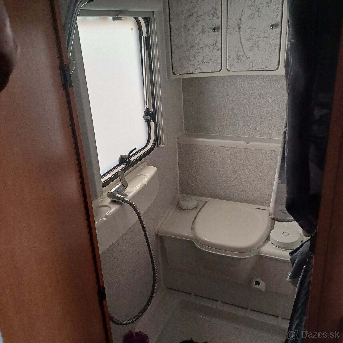 Obytny prives LMC - 19