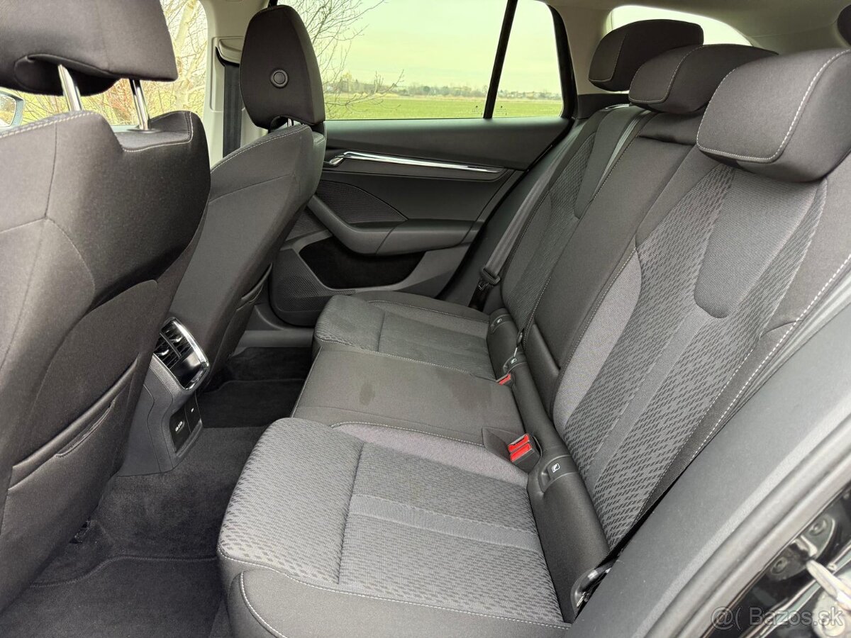 Škoda Octavia Combi 2.0 TDI SCR Style DSG - 19