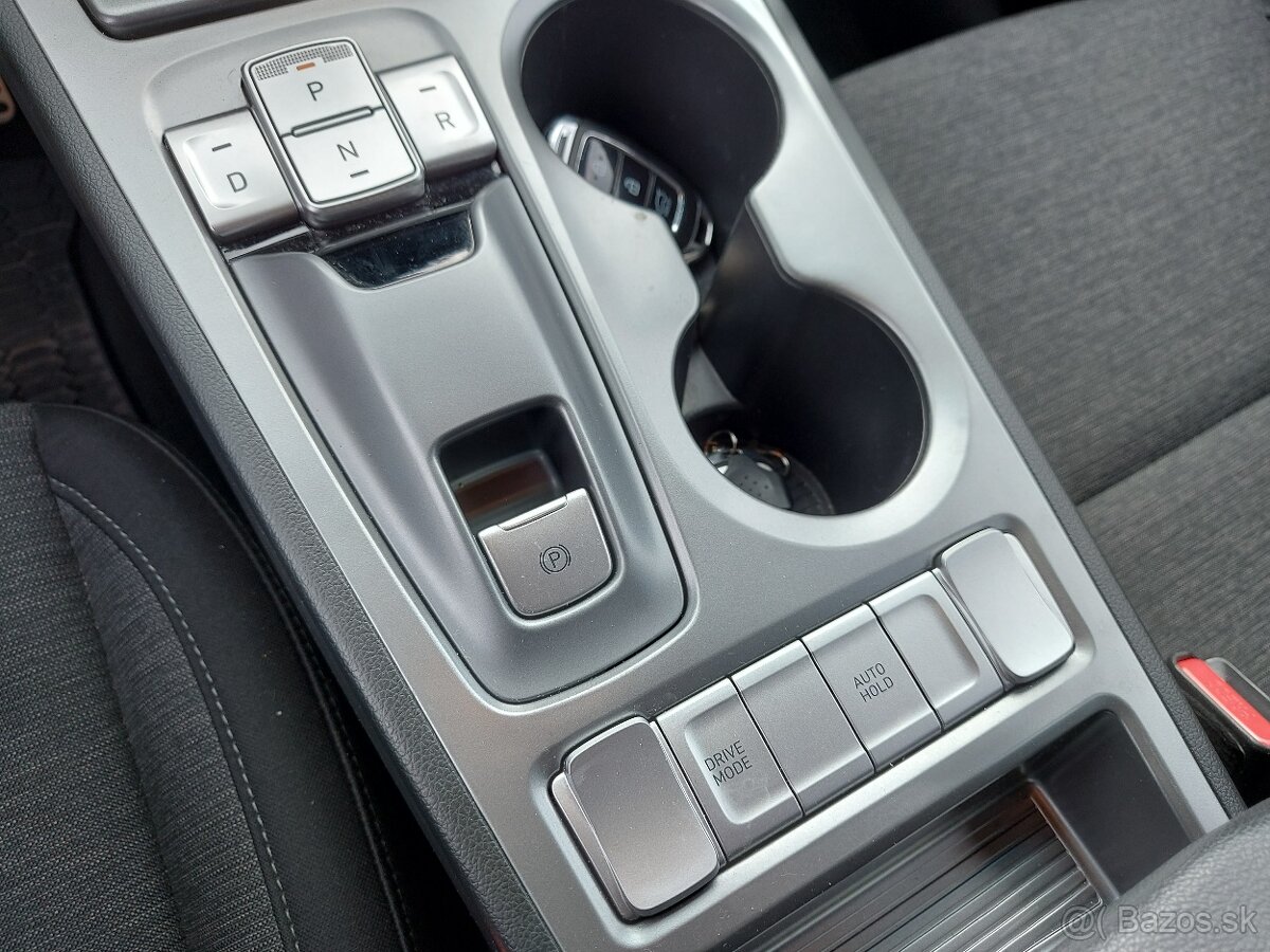 Hyundai Kona Electric 100, servisná kniha, záruka - 19