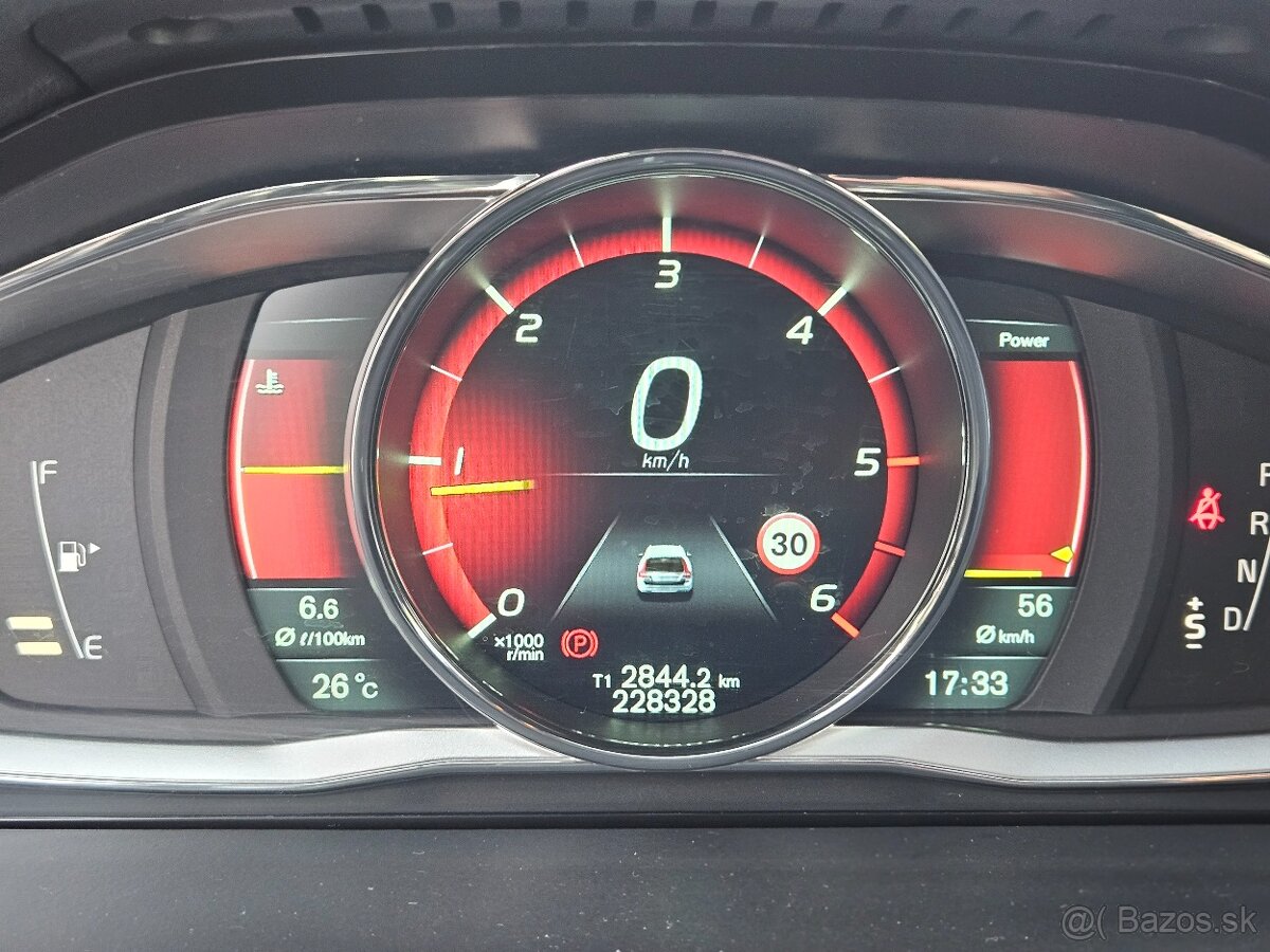 Volvo XC70 XC 70 D4 2.0L Drive-E Summum Geartronic - 19