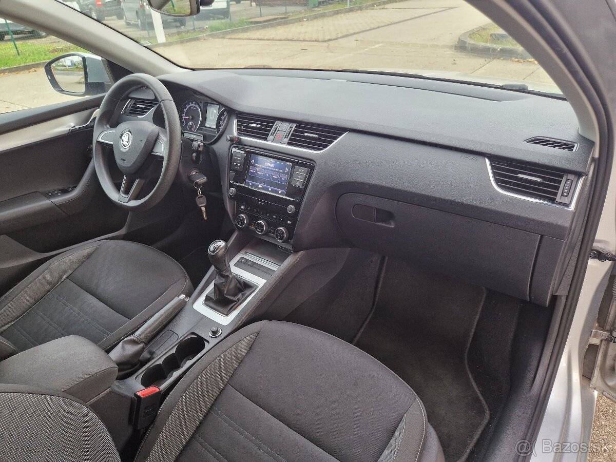 Škoda Octavia Combi 2.0 TDI Ambition EU6 - 19