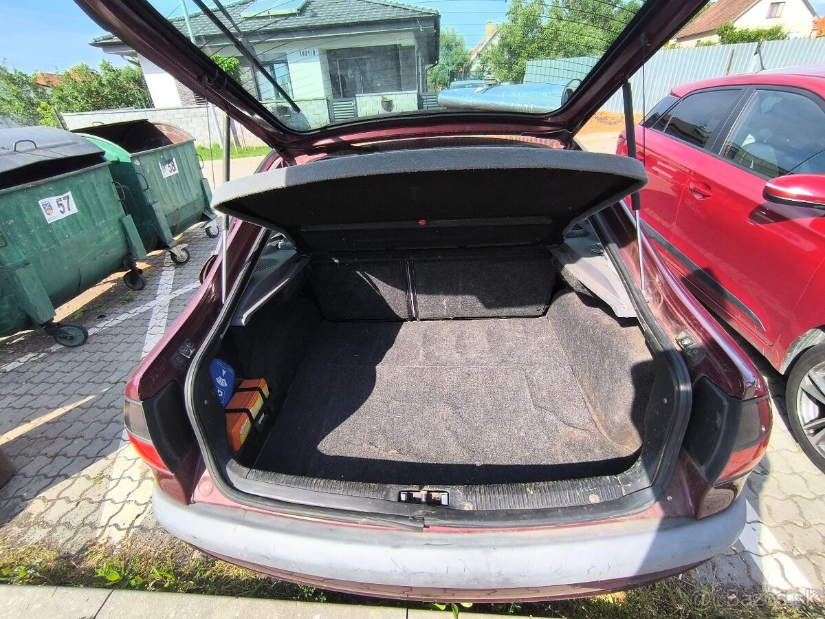 Renault Laguna 1.8 - 19