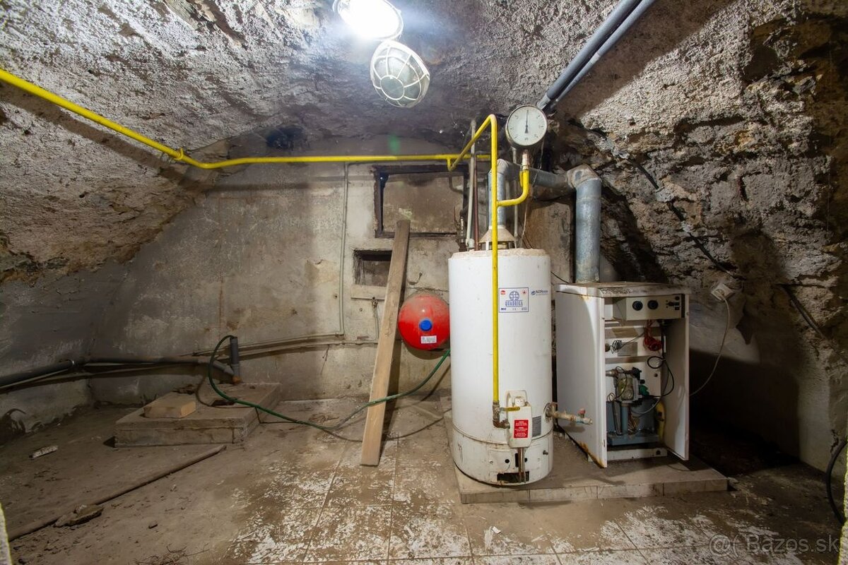 Na predaj rodinný dom Kežmarok Hradné námestie - 19