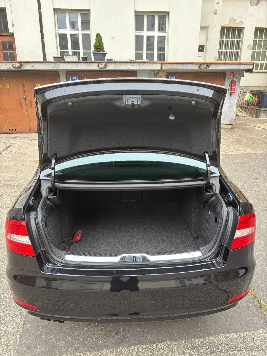 Predám Škoda Superb 2 facelift 2.0TDI 103kW - 19