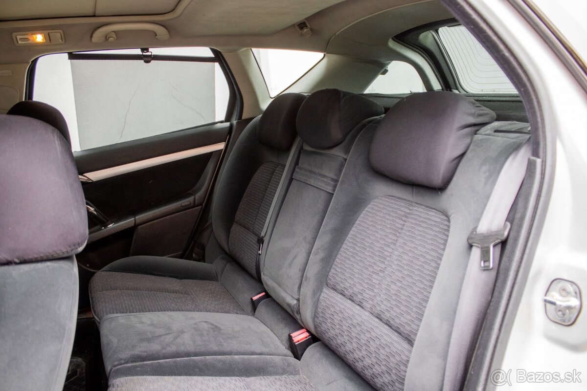 Peugeot 407 SW 2.0 HDi Comfort Pack - 19