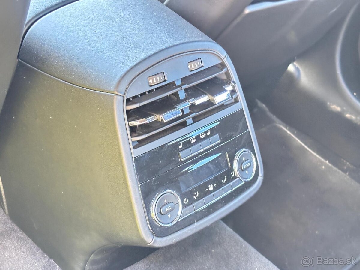 Maserati Quattroporte - 19