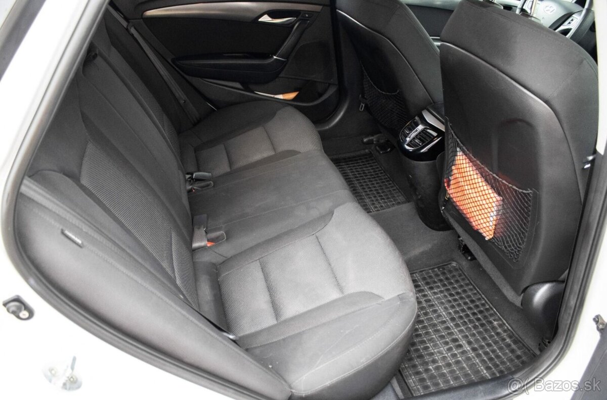 Hyundai i40 CW 1.7 CRDi, 100 kW (2015) - 19