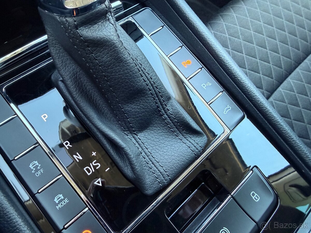 Škoda Superb 2,0tsi 206kw 4x4 DSG Style PLUS Webasto - 19