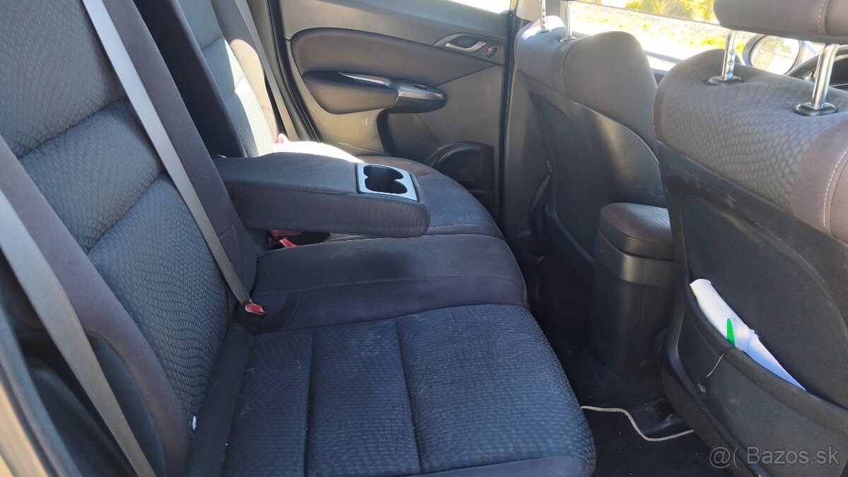Honda Civic 8g 1.4 73kw - 19