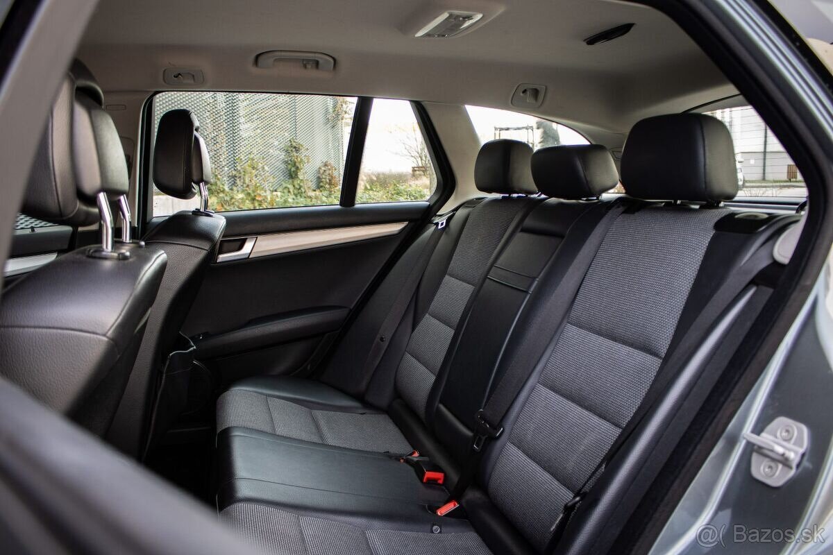 Mercedes-Benz C220CDI kombi / w204 / - 19