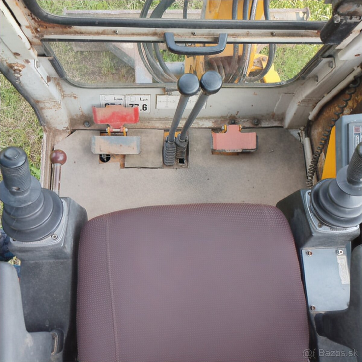 Pasovy bager Libra 125S - 19