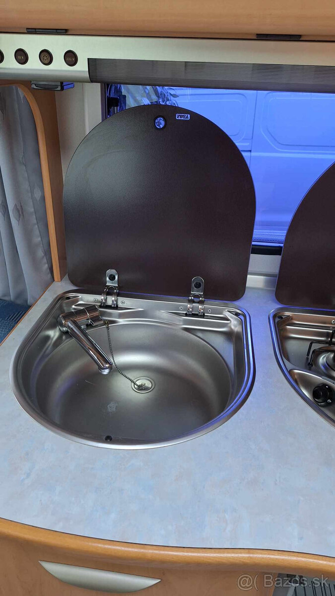 Predam obytny prives FENDT SAPHIR s predstanom - 19