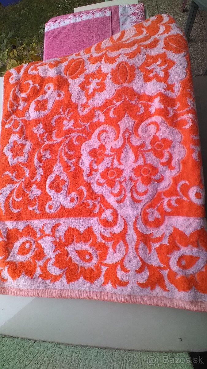 Predám utierky,uteráky,obrusy,dečky,vreckovky,šperky,traky - 19