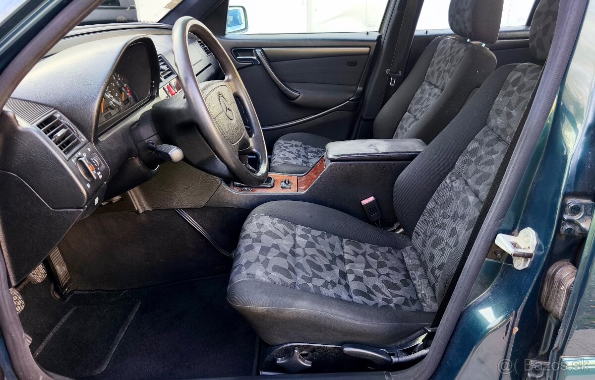 Mercedes - Benz C220 diesel AMG 17” NOVÁ TK a EK - 19