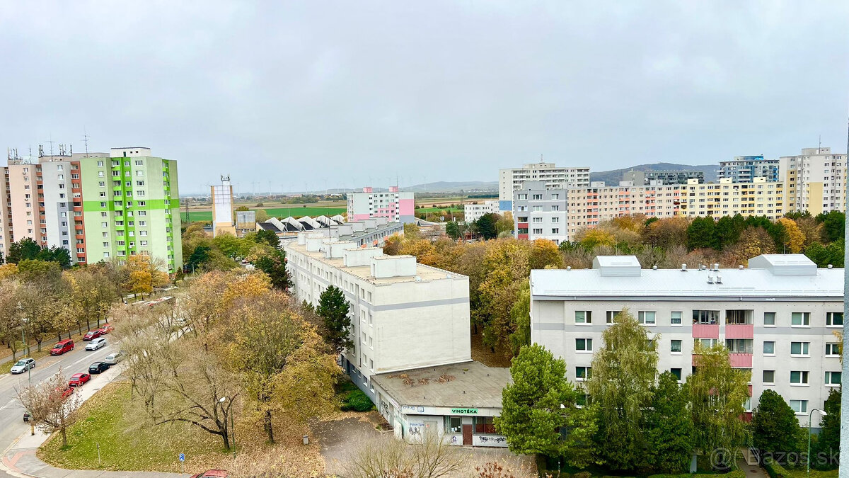 PREDAJ ATRAKTÍVNEHO 3-IZB. BYTU S LOGGIOU V PROSTREDÍ PLNOM - 19