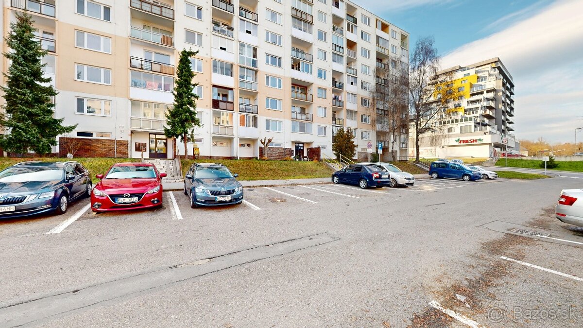 VEĽKÝ 1 izb. byt, ZVÄČŠENÝ o PRACOVŇU, Titogradská Košice - 19