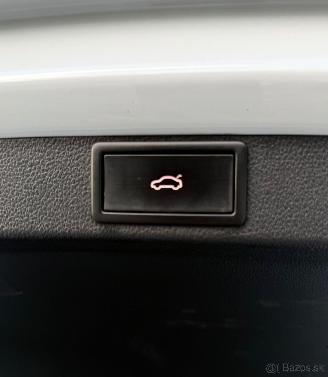 Škoda Octavia Combi RS 2.0 TDI DSG 147kW, 2022 - 19