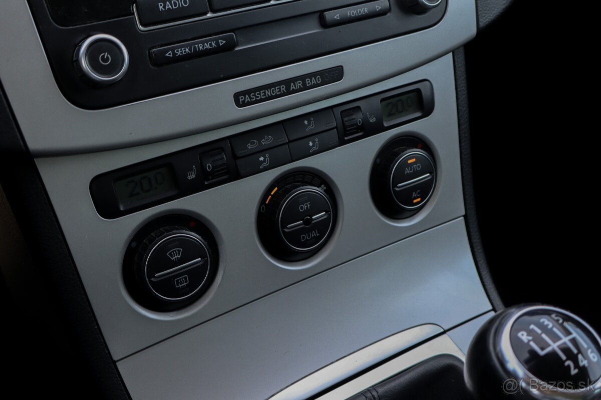 VW Passat B6 Variant 2.0 TDI CR Highline 4-Motion -NOVÉ STK- - 19