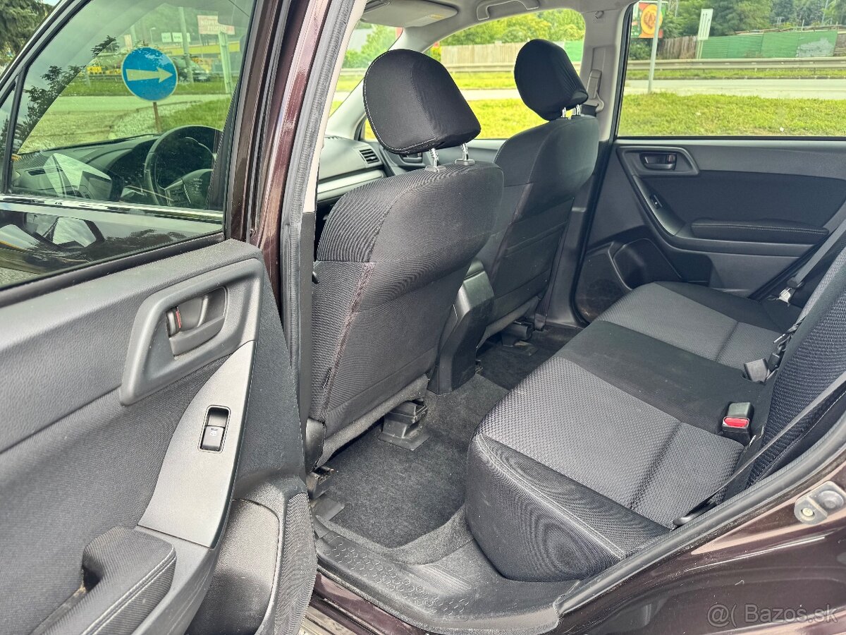 Subaru Forester 2.0i Comfort CVT - 19