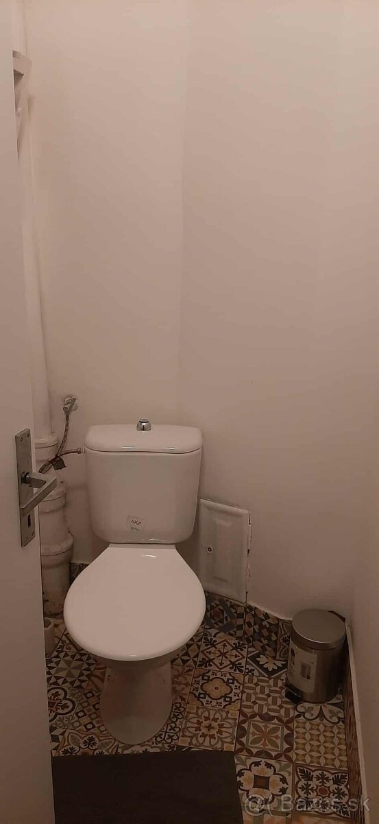 Prenájom 3 izbového bytu na Palárikovej ulici v blízkom cen - 19