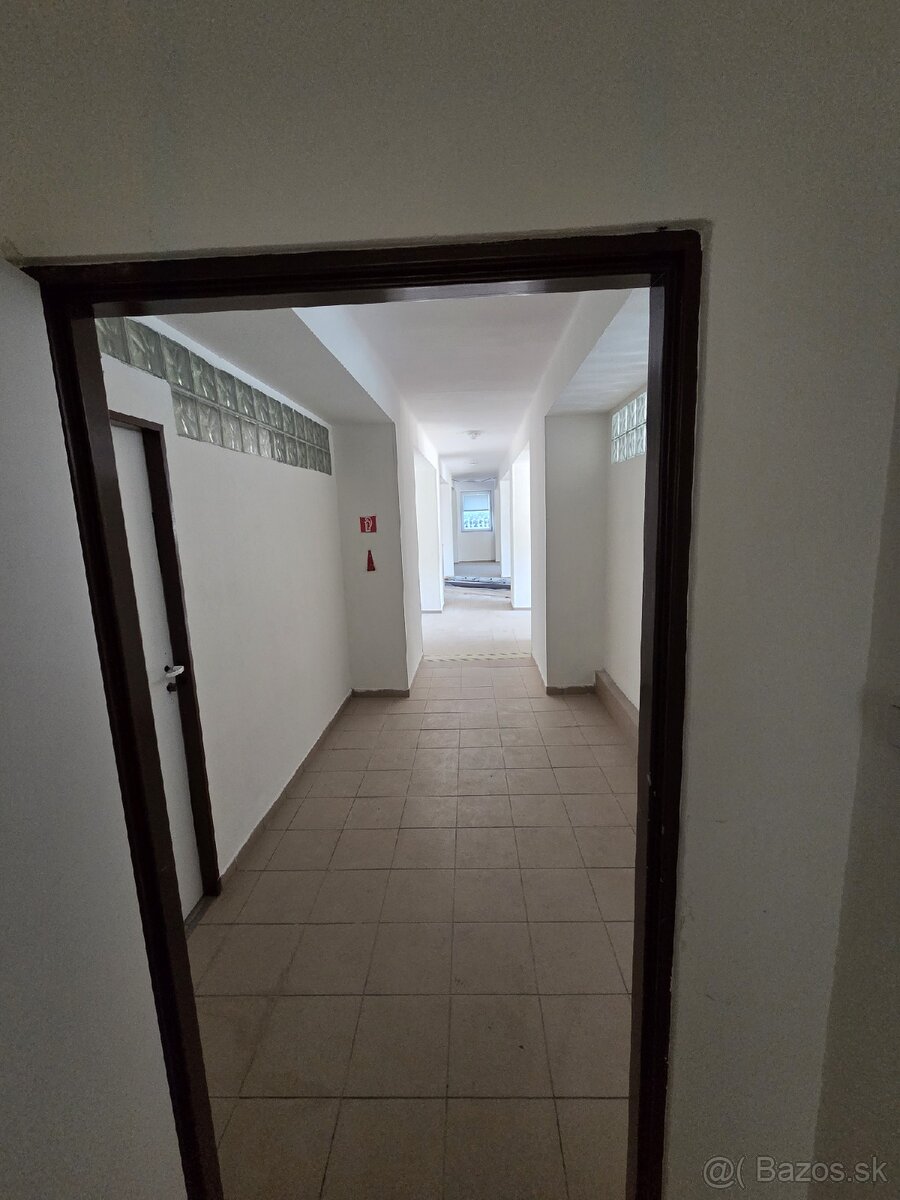 Obchodné priestory Hnúšťa - 19