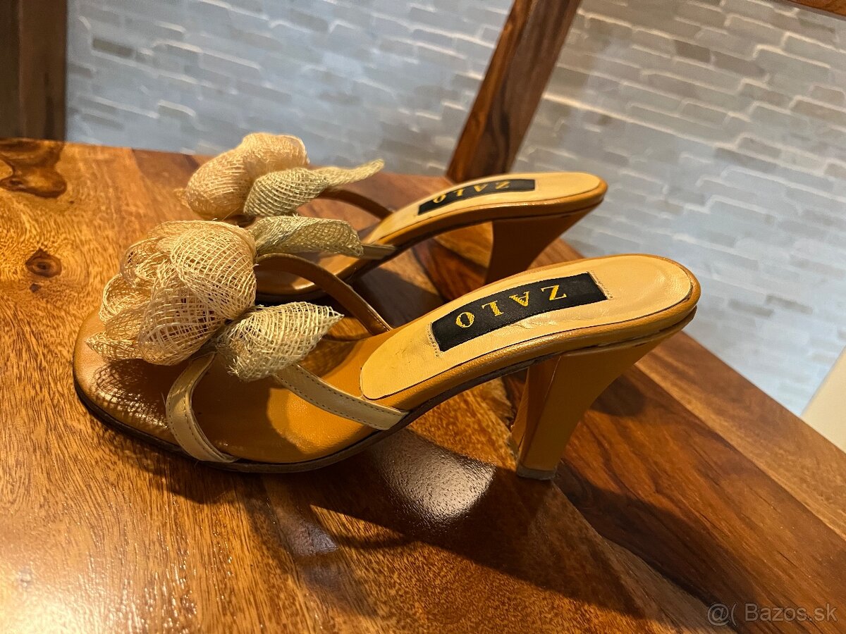 Rozne boty cislo 35 - 19