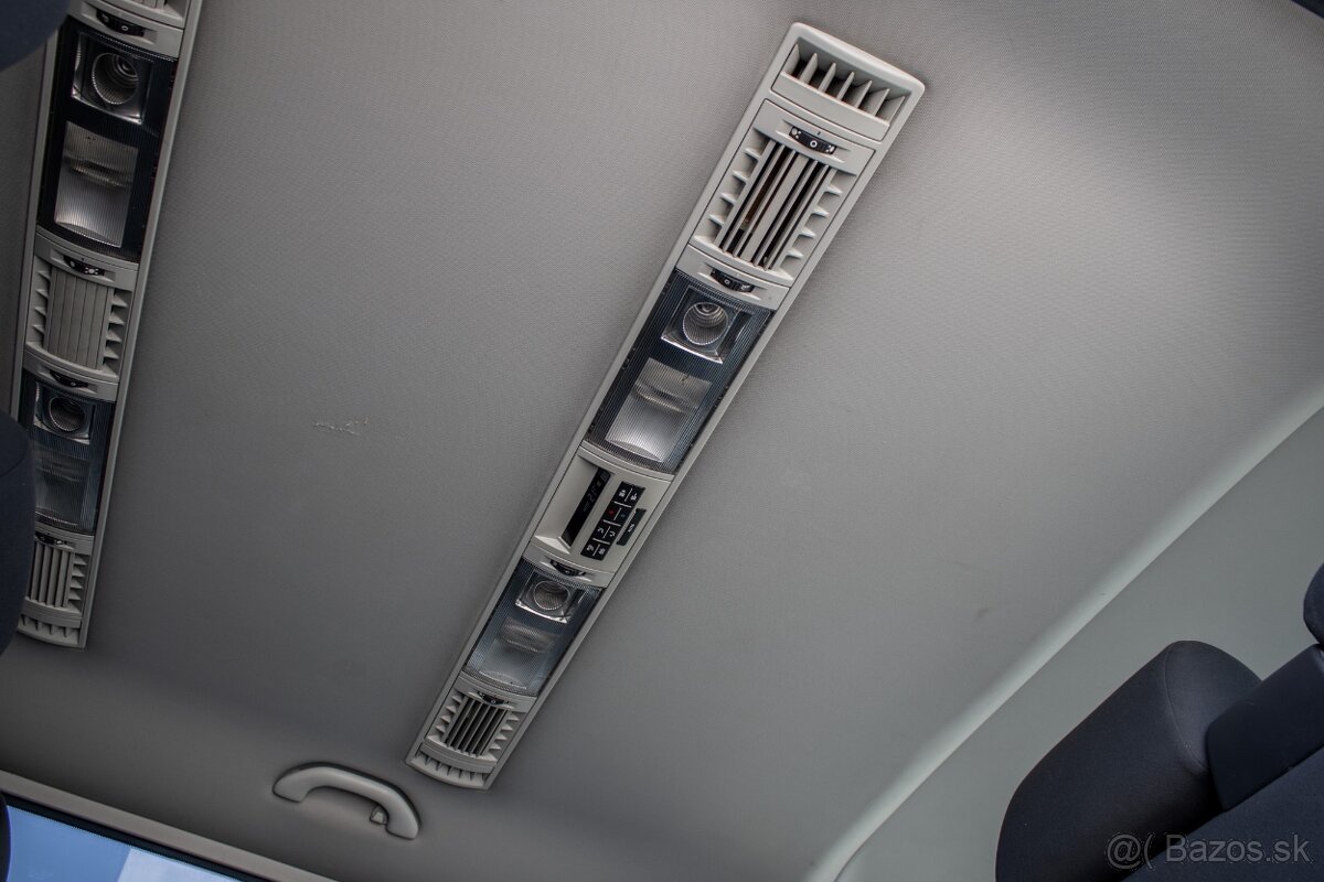 Volkswagen Caravelle 2.0 BiTDI LR Trendline 4MOTION DSG - 19