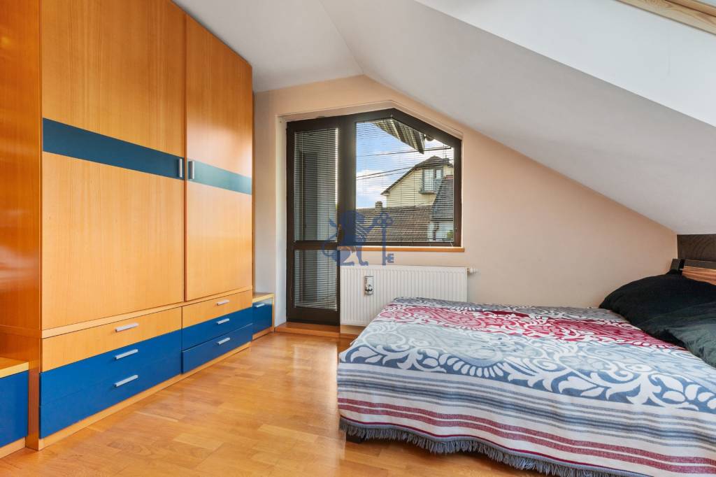 ZNÍŽENÁ CENA 6- izb. RD s bazénom v blízkosti centra BA - 19