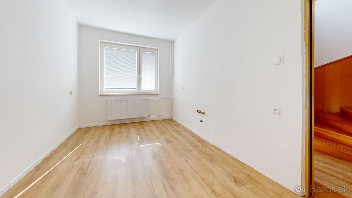 PINK Reality Na predaj útulný 4-izbový rodinný dom v Šali – - 19