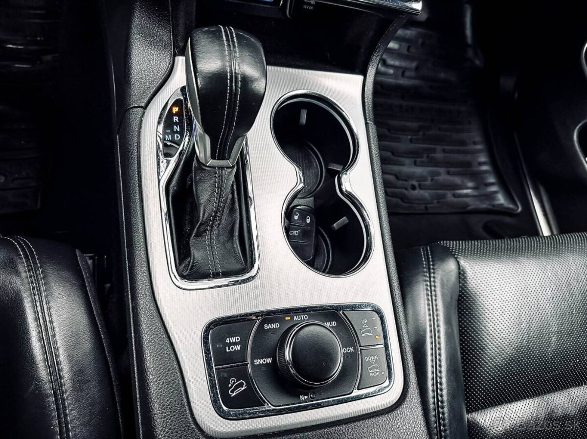 Jeep Grand Cherokee 3.0L V6 CRD Overland A/T - 19