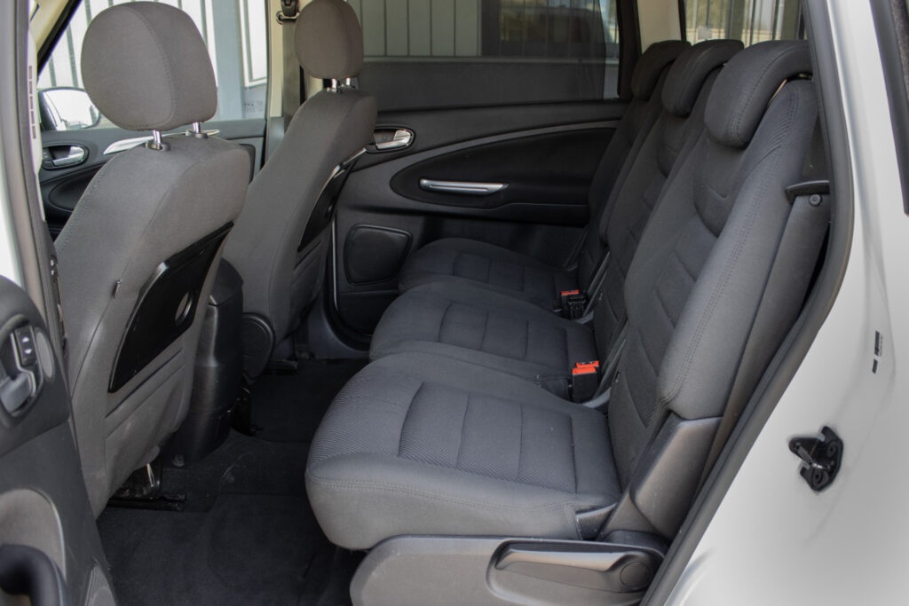 Ford Galaxy Titanium 2.0 Duratorq - 19