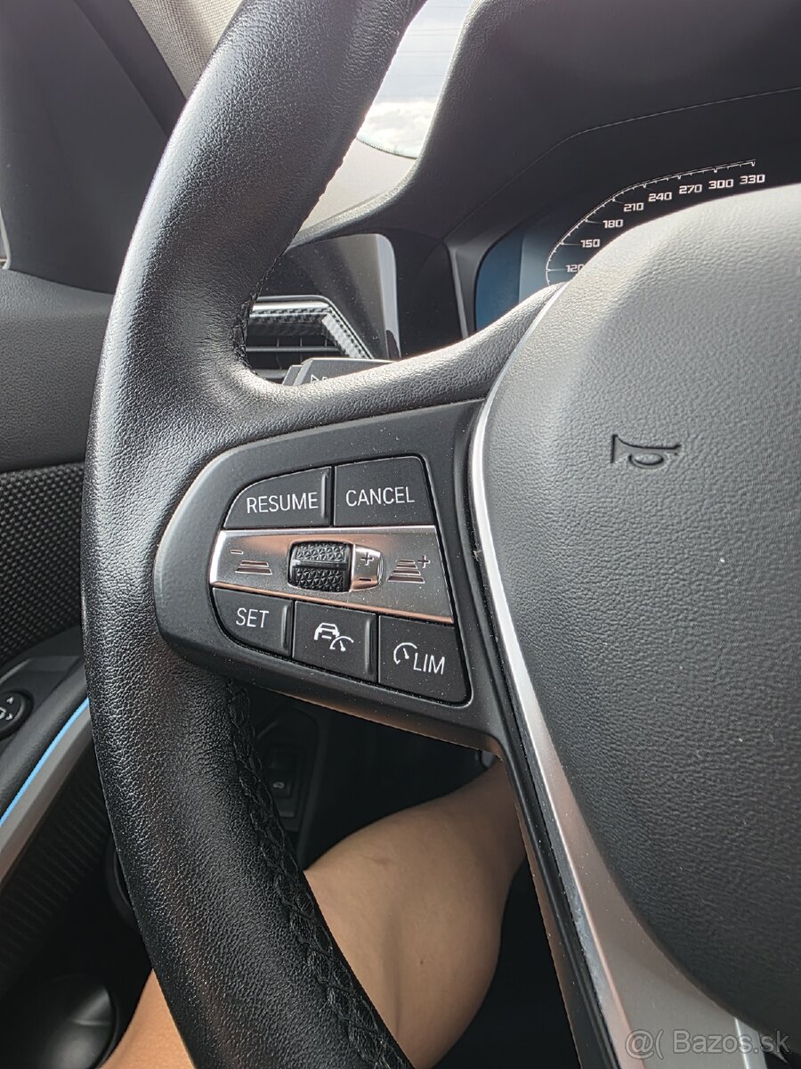 🚘 BMW 320d Touring mHEV A/T – 2020 – TOP stav - 19