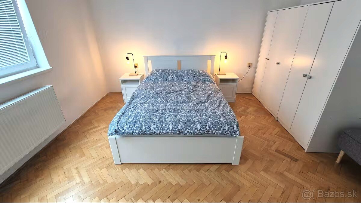 Na prenájom zariadený svojpomocný byt /93m2/ s garážou, KN - 19