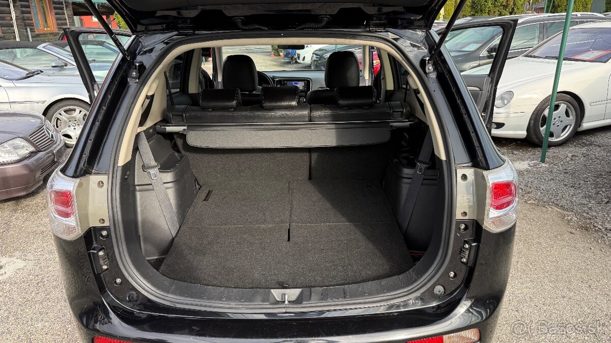 Mitsubishi Outlander 2.2 DI-D Intense - 19