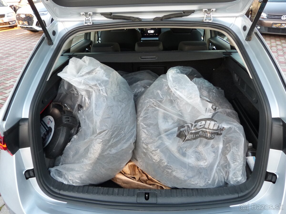 Škoda Octavia Combi 2.0 TDI SCR Style - 19