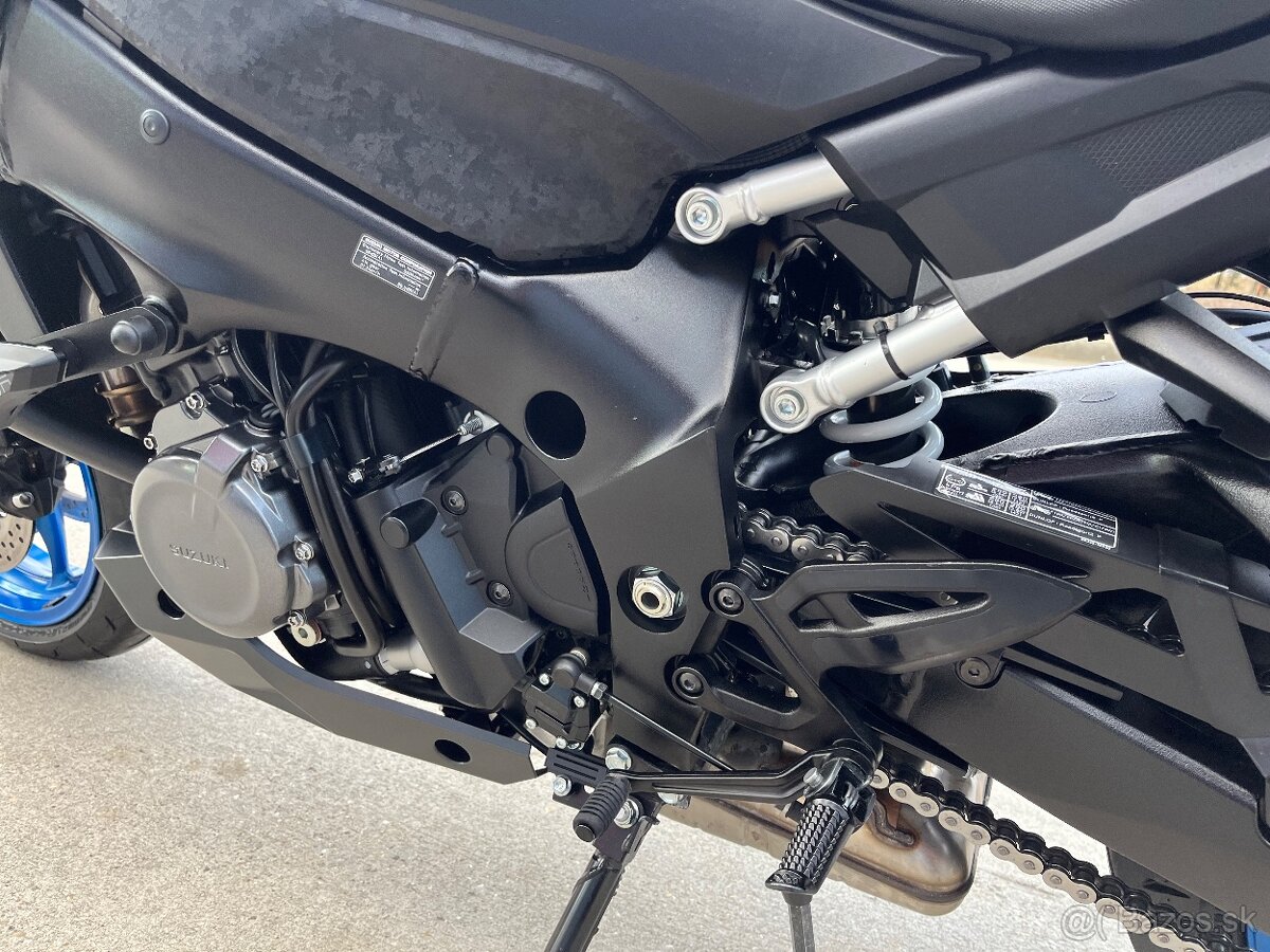 Suzuki GSX-S 1000 - 19