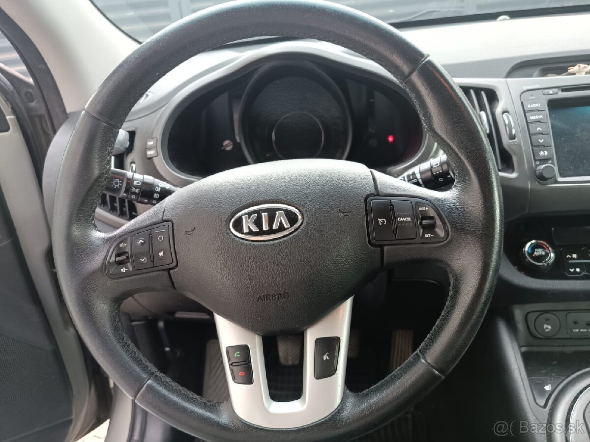 KIA SPORTAGE 1.7 CRDI - 19