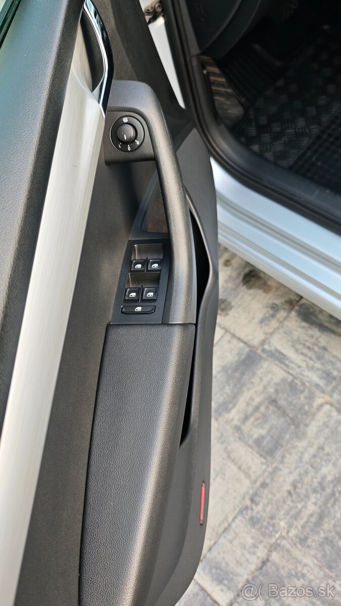 Predám Škoda Octavia Combi - 19