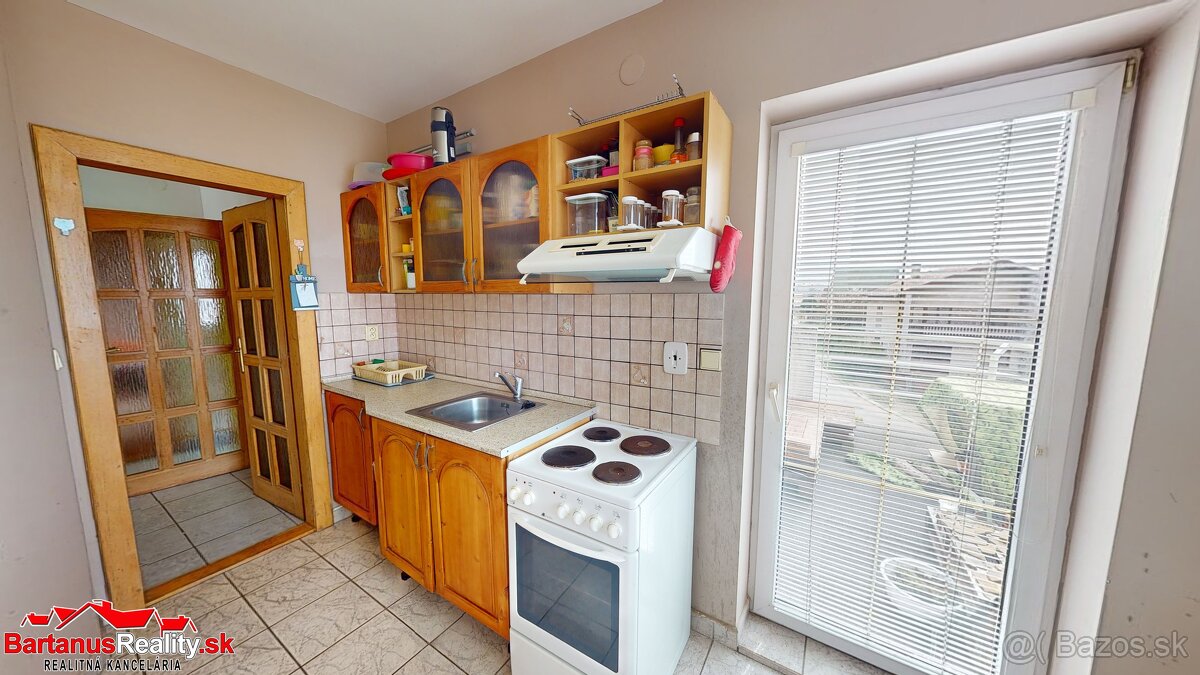 BartanusReality - Na predaj rozmerný rodinný dom s pozemkom - 19