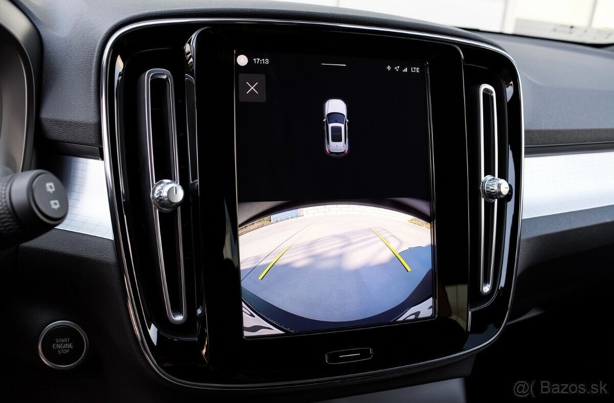 Volvo XC40 2.0 B3 mHEV Plus Dark, FINANCOVANIE - 19