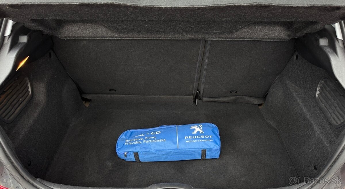 Peugeot 208 1.2 PureTech Allure - 19