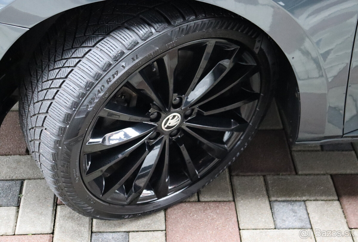 Škoda Superb 2.0 TSI 4x4 L&K DSG - 19