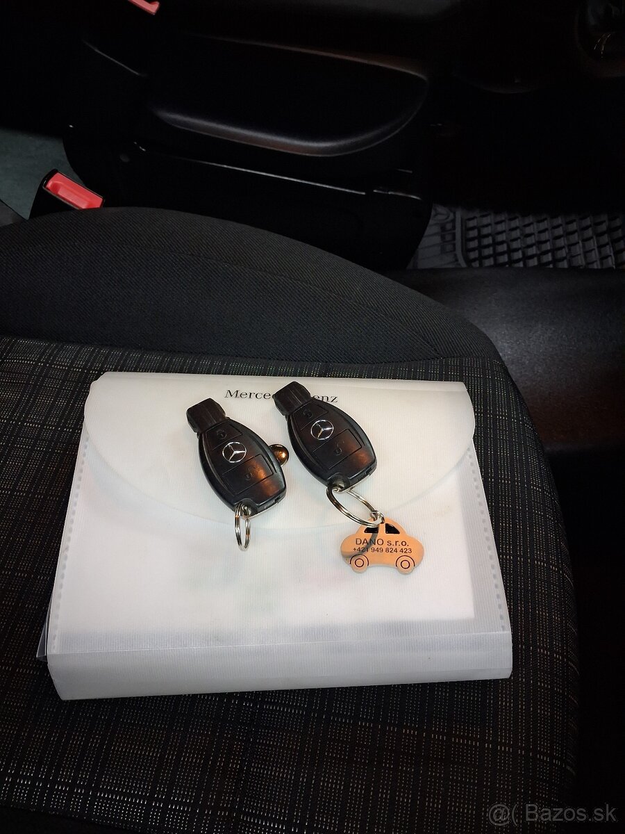 Mercedes Benz Vito Tourer - 19